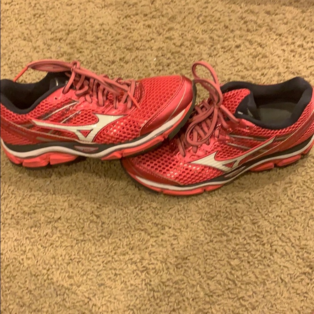 tennis shoes